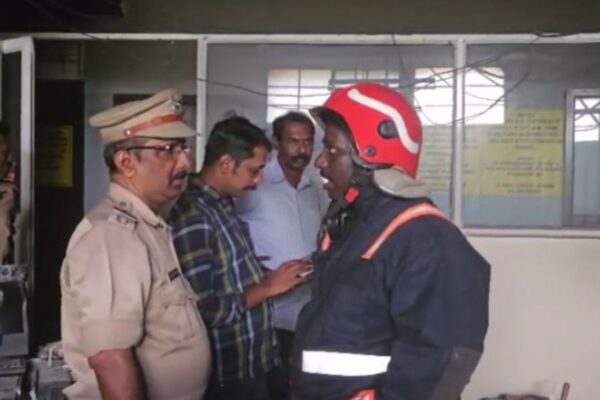 എറണാകുളം കളക്ടറേറ്റിൽ ജിഎസ്ടി ഓഫീസിൽ തീപിടുത്തം