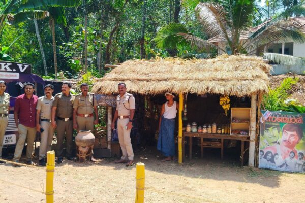 വളവുപച്ച എ.കെ.എം. സ്കൂളിൻ്റെ പൈതൃക ഗ്രാമം ശ്രദ്ധേയമാകുന്നു