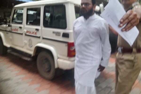 ഒൻപത് വയസുകാരിയെ ശാരീരികമായി ഉപദ്രവിക്കാൻ ശ്രമിച്ച മദ്രസ അദ്ധ്യാപകൻ പാങ്ങോട് പൊലീസ് പിടികൂടി