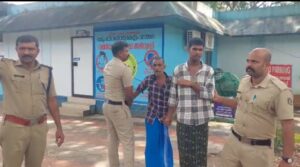 മടത്തറ കട കുത്തി തുറന്ന് മോഷണം നടത്തിയ പ്രതികളെ ചിതറ പോലീസ് കസ്റ്റഡിയിൽ വാങ്ങി